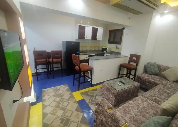 Delta 204-12 Apartment *